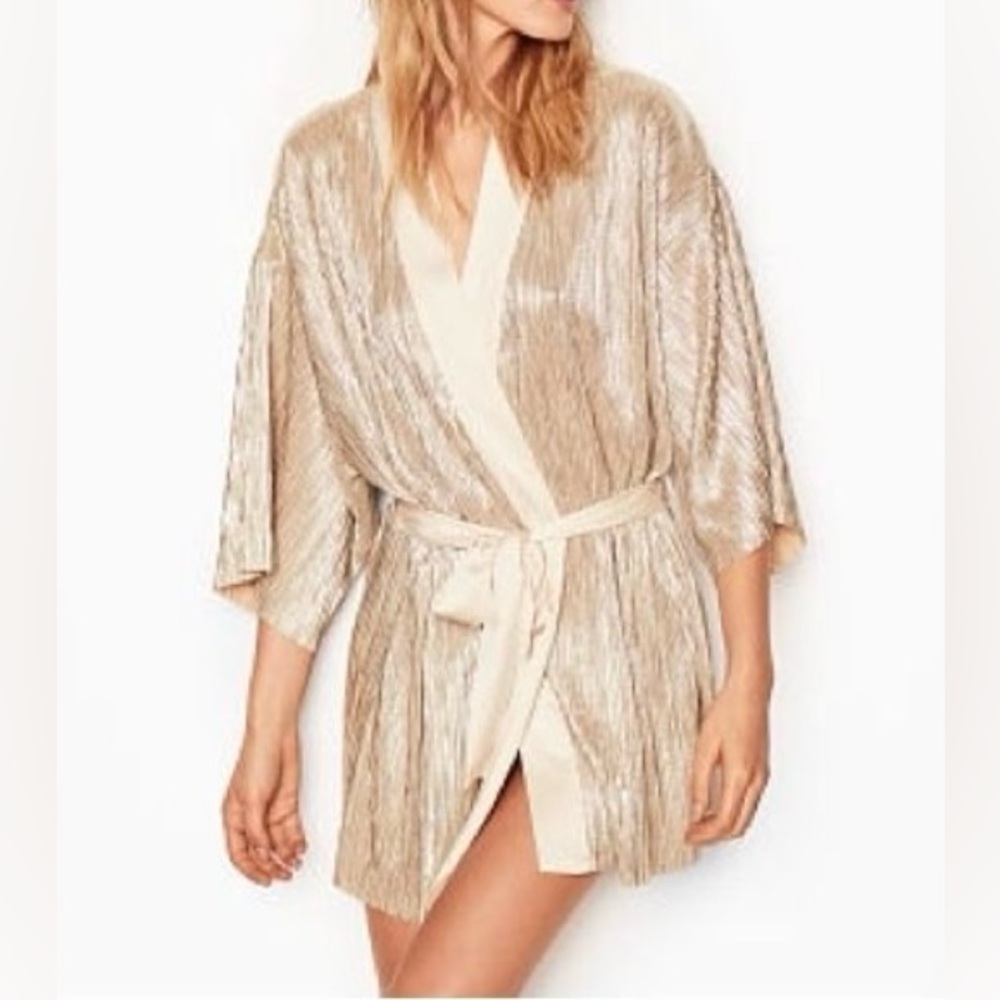 Victoria's Secret Cream and Gold Women's Robe